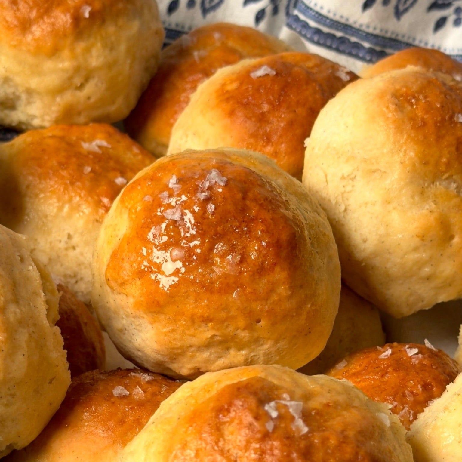 Gluten Free Dinner Rolls (9 rolls)